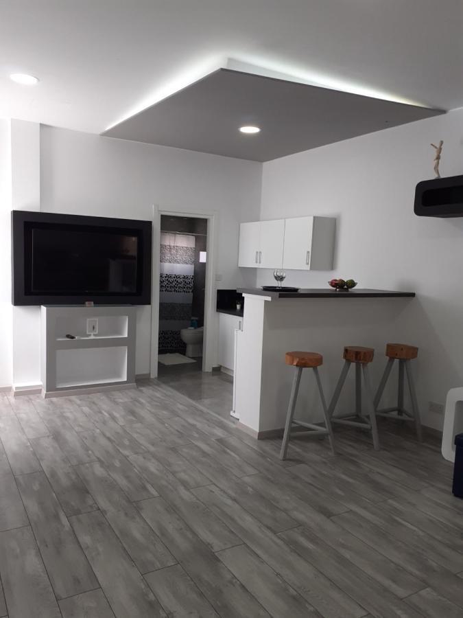 Deluxe Yiota'S Studio ! Хлоракас Экстерьер фото