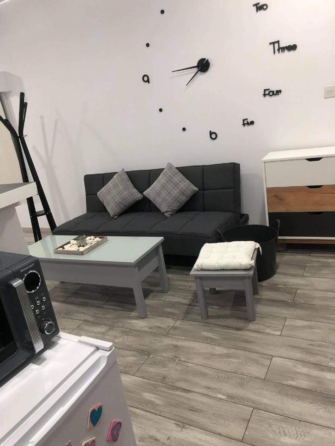 Deluxe Yiota'S Studio ! Хлоракас Экстерьер фото
