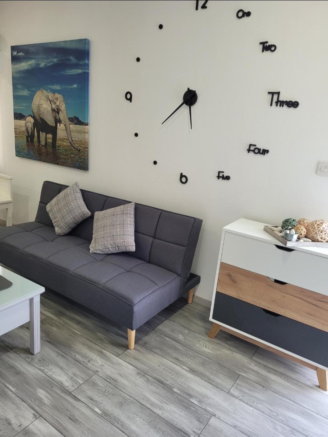 Deluxe Yiota'S Studio ! Хлоракас Экстерьер фото