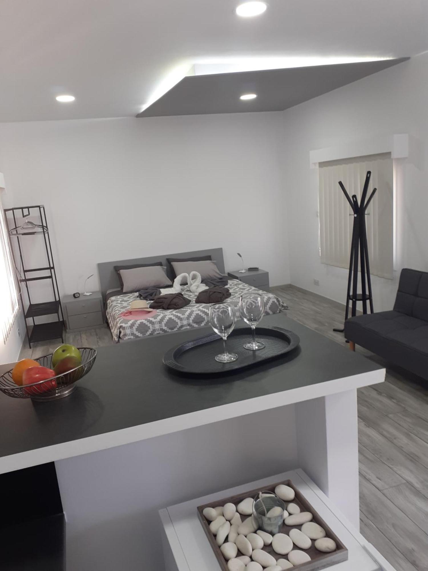 Deluxe Yiota'S Studio ! Хлоракас Номер фото